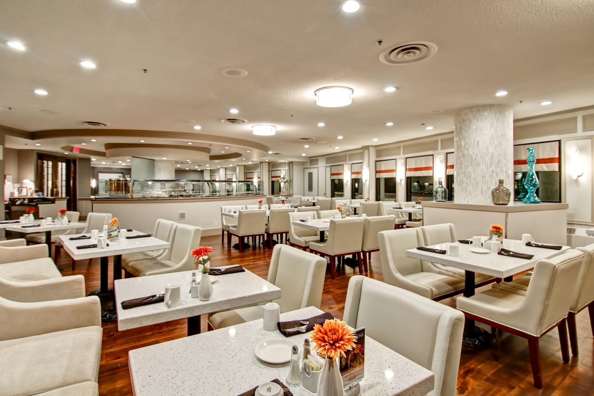 Restaurant Chateau Lacombe Hotel