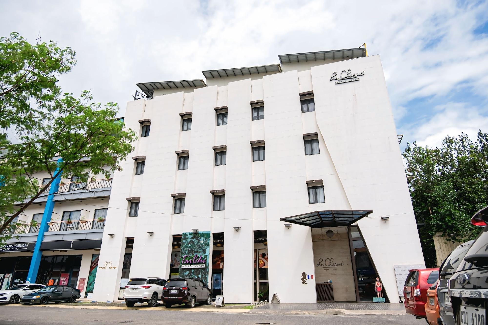 Vista Exterior Le Charmé Suites