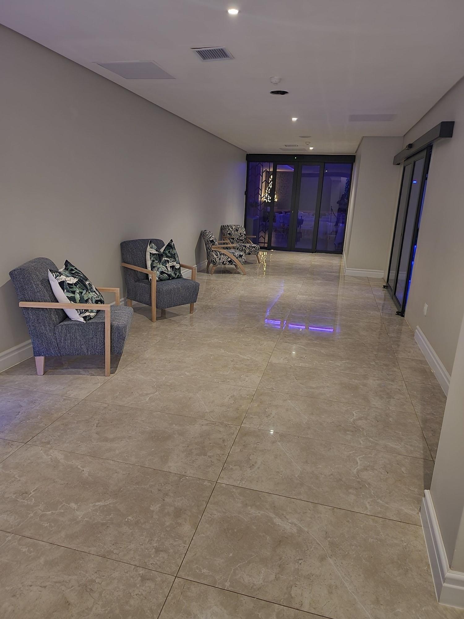 Vista Lobby 12 Oceans Hotel and Conference Centre