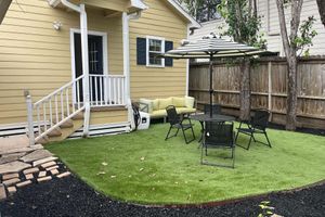 Alquiler Vacacional - SUMMER 2025 -  Updated 3/2 with yard, one block from MKT Heights