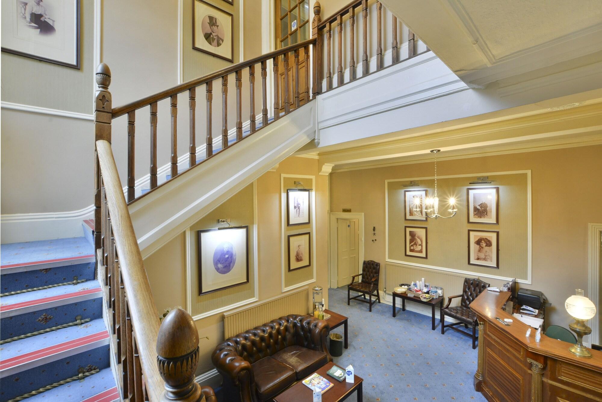 Vista Lobby Best Western Kilima Hotel