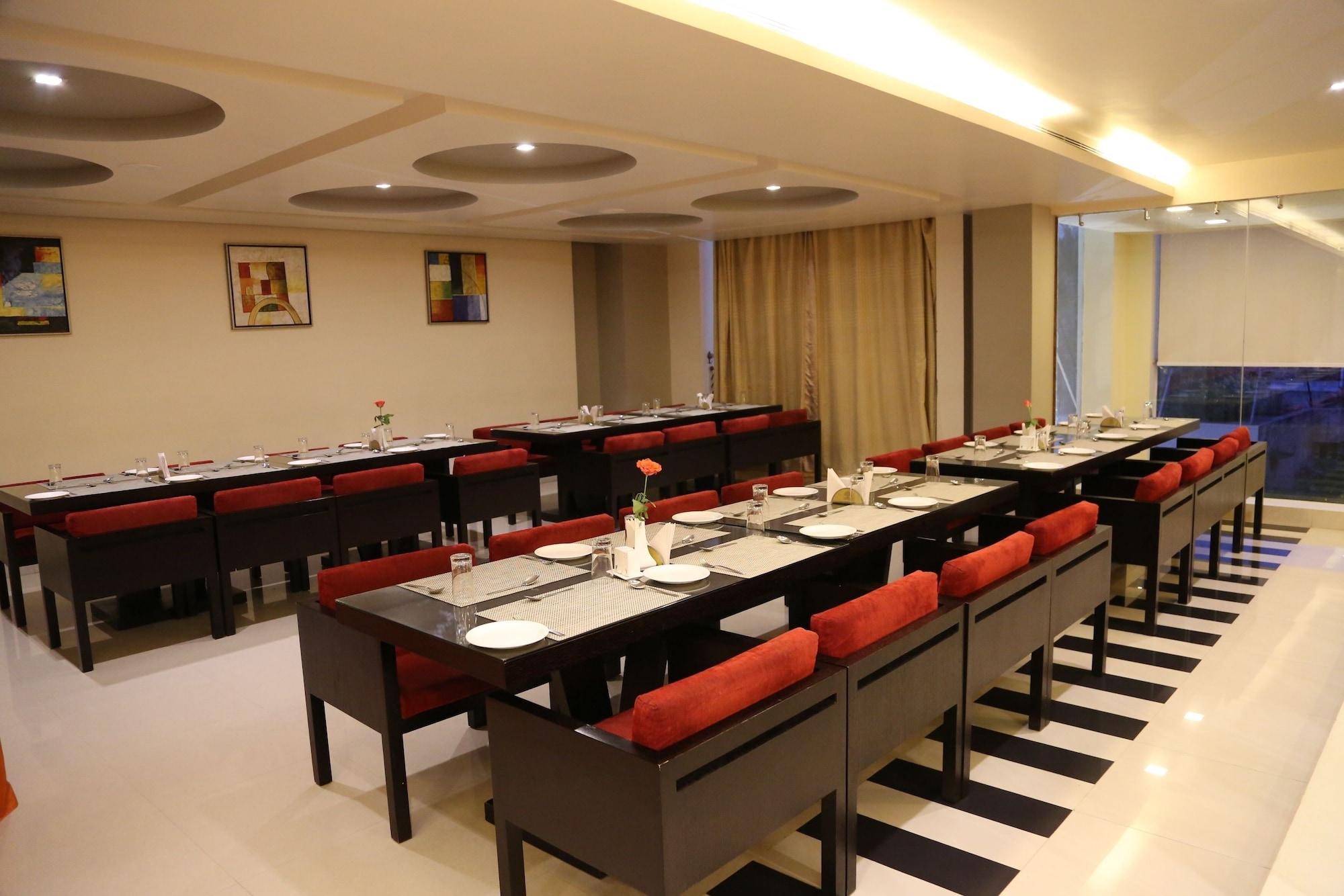 Sala de Reuniones Sara Regency