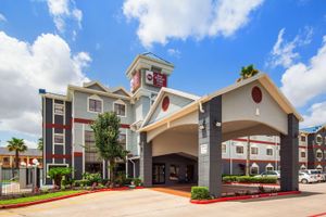 Alojamiento - Best Western Plus Northwest Inn & Suites
