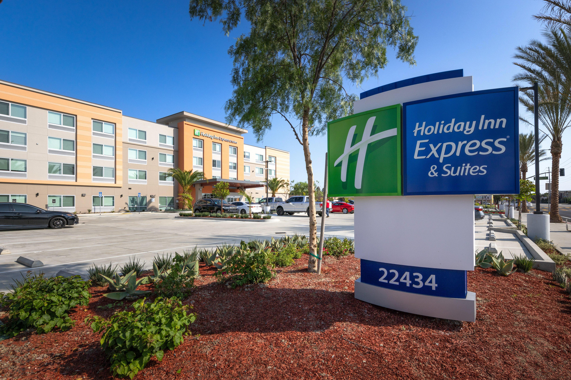 Vista Exterior Holiday Inn Express & Suites Hawaiian Gardens by IHG