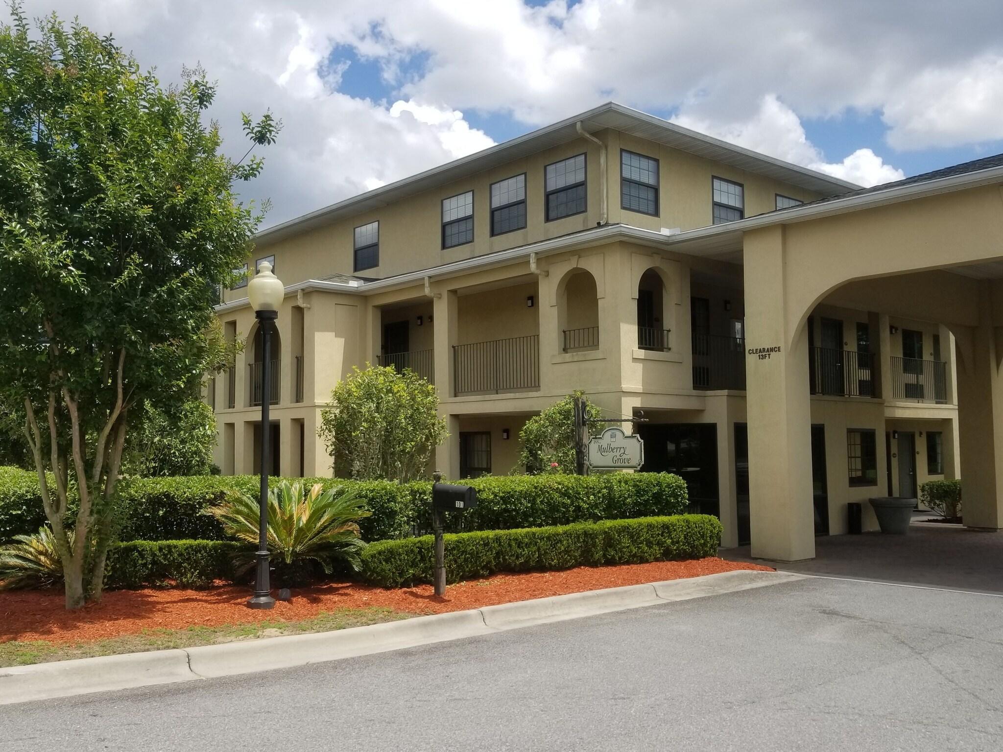 Vista Exterior Inn at Mulberry Grove