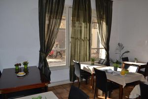 Alojamiento - Hôtel de Paris