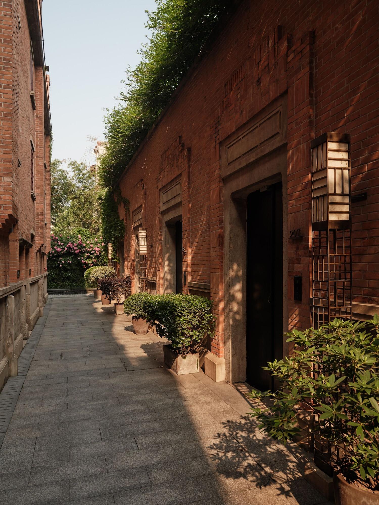 Vista Exterior Capella Shanghai, Jian Ye Li