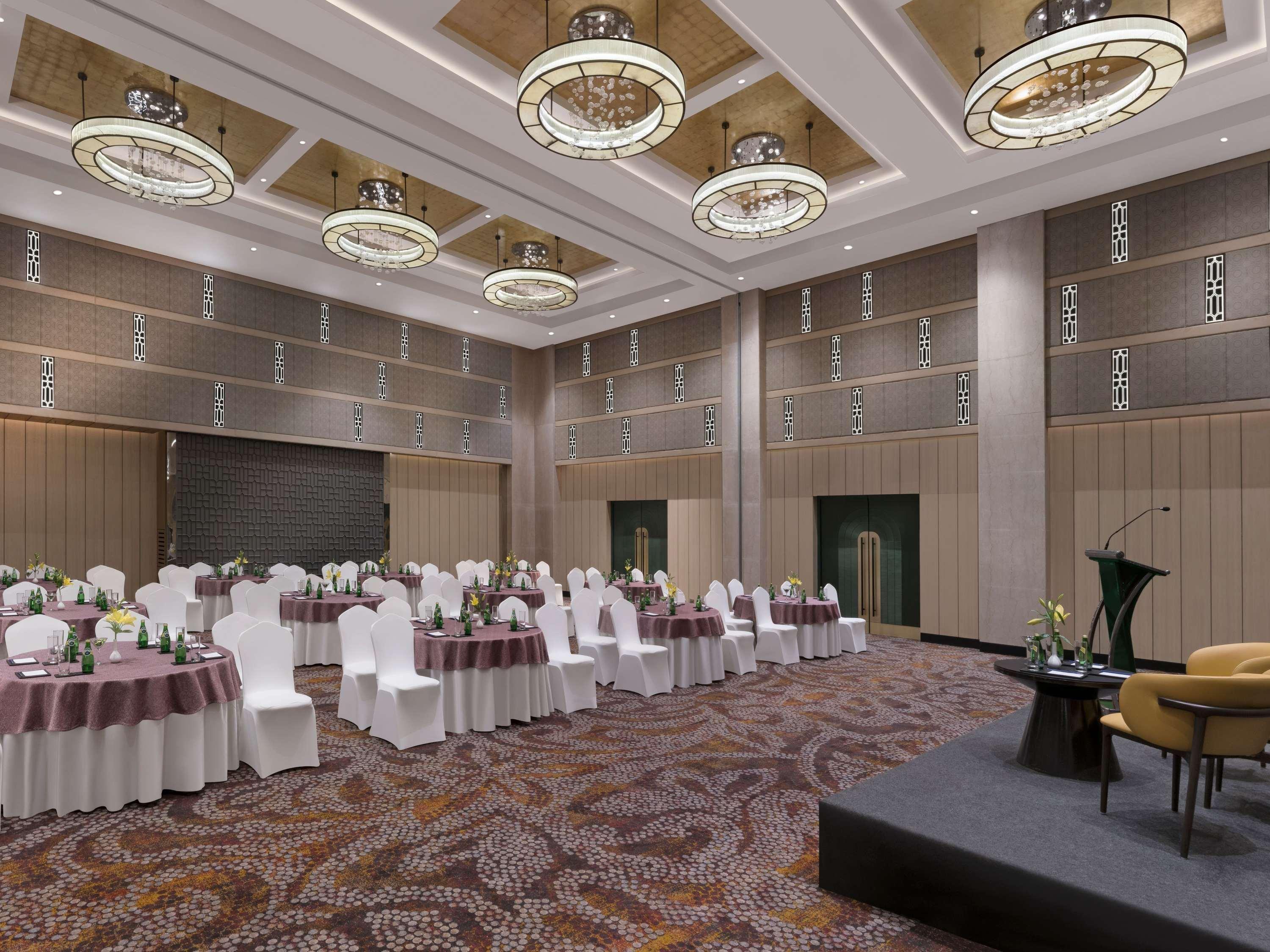 Centro de Negocios Grand Mercure Agra