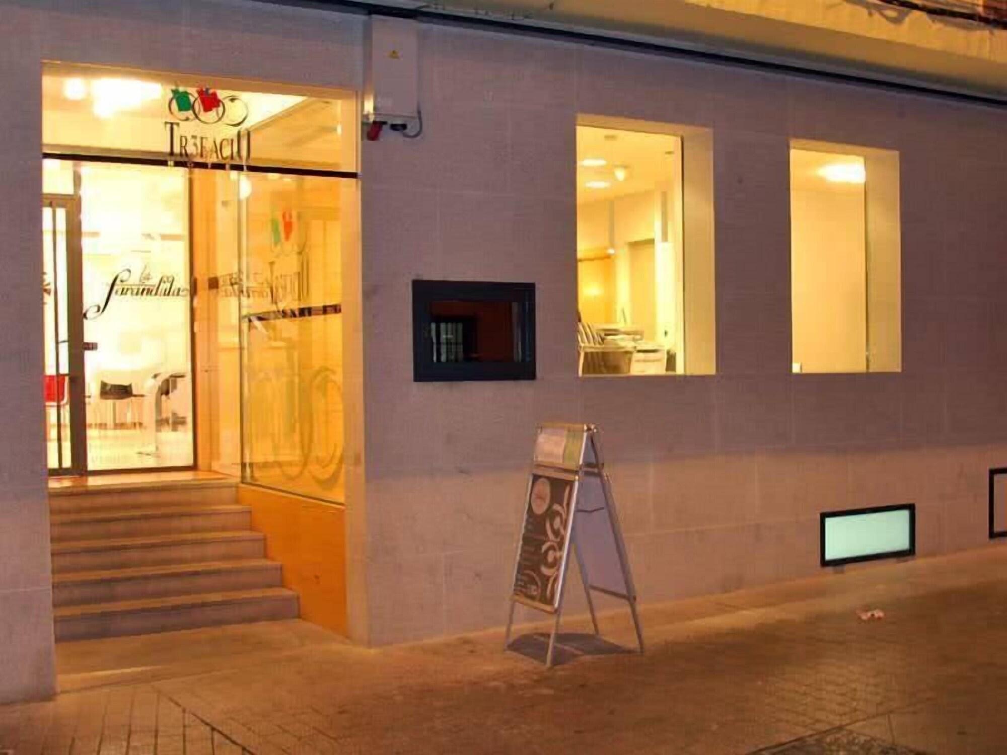 Varios Hotel Trefacio