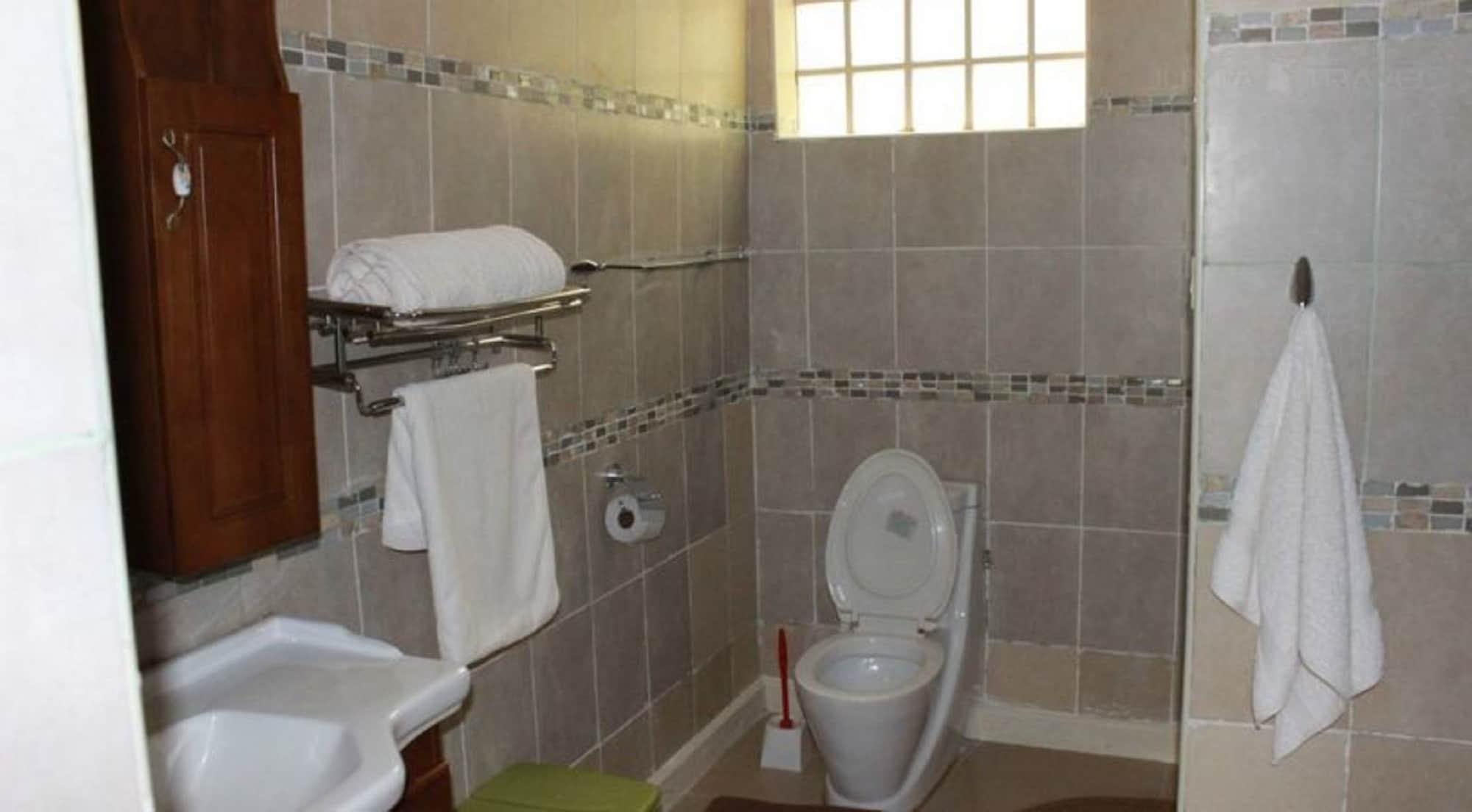 Equipamiento de Habitación Gatimene Gardens Hotel