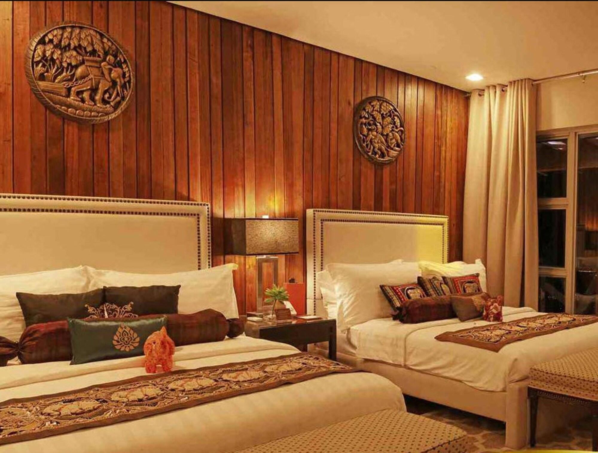 Set de Habitación The Oriental Luxury Suites Tagaytay