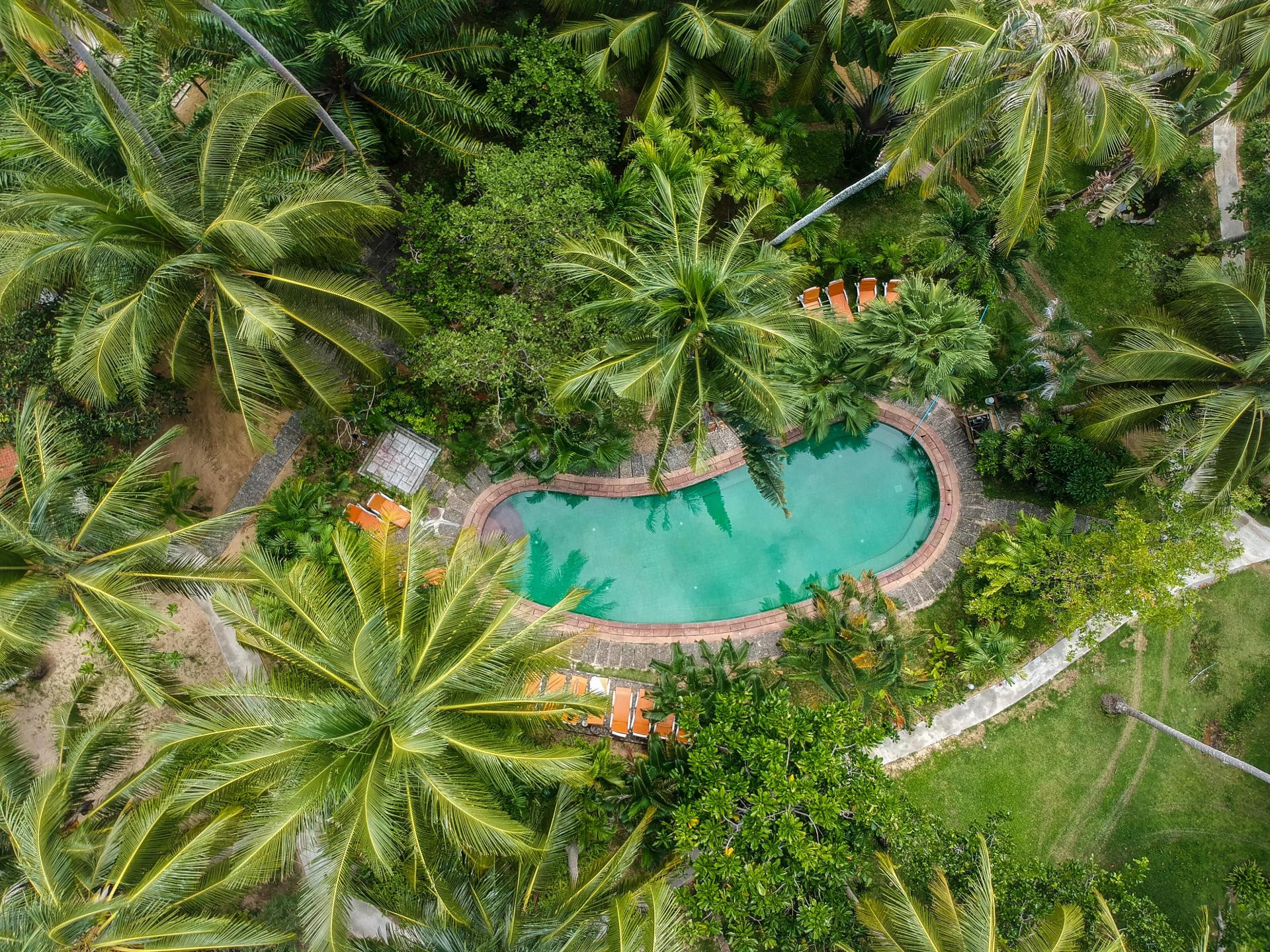 Vista Exterior Baan Mai Beachfront Lone Island Phuket