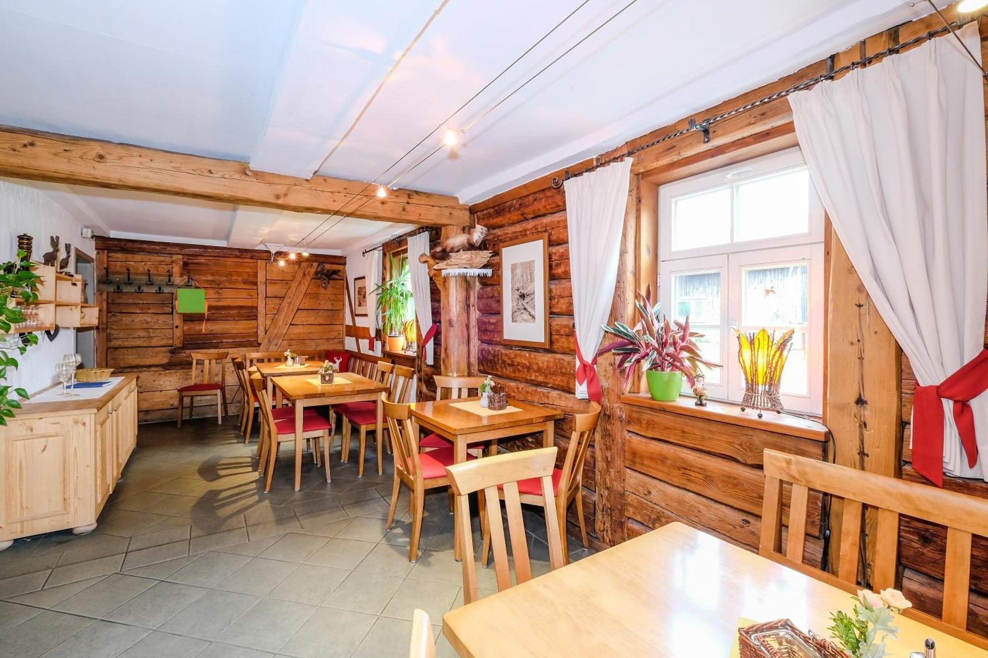 Restaurant Hotel Garni Zum Holzfäller