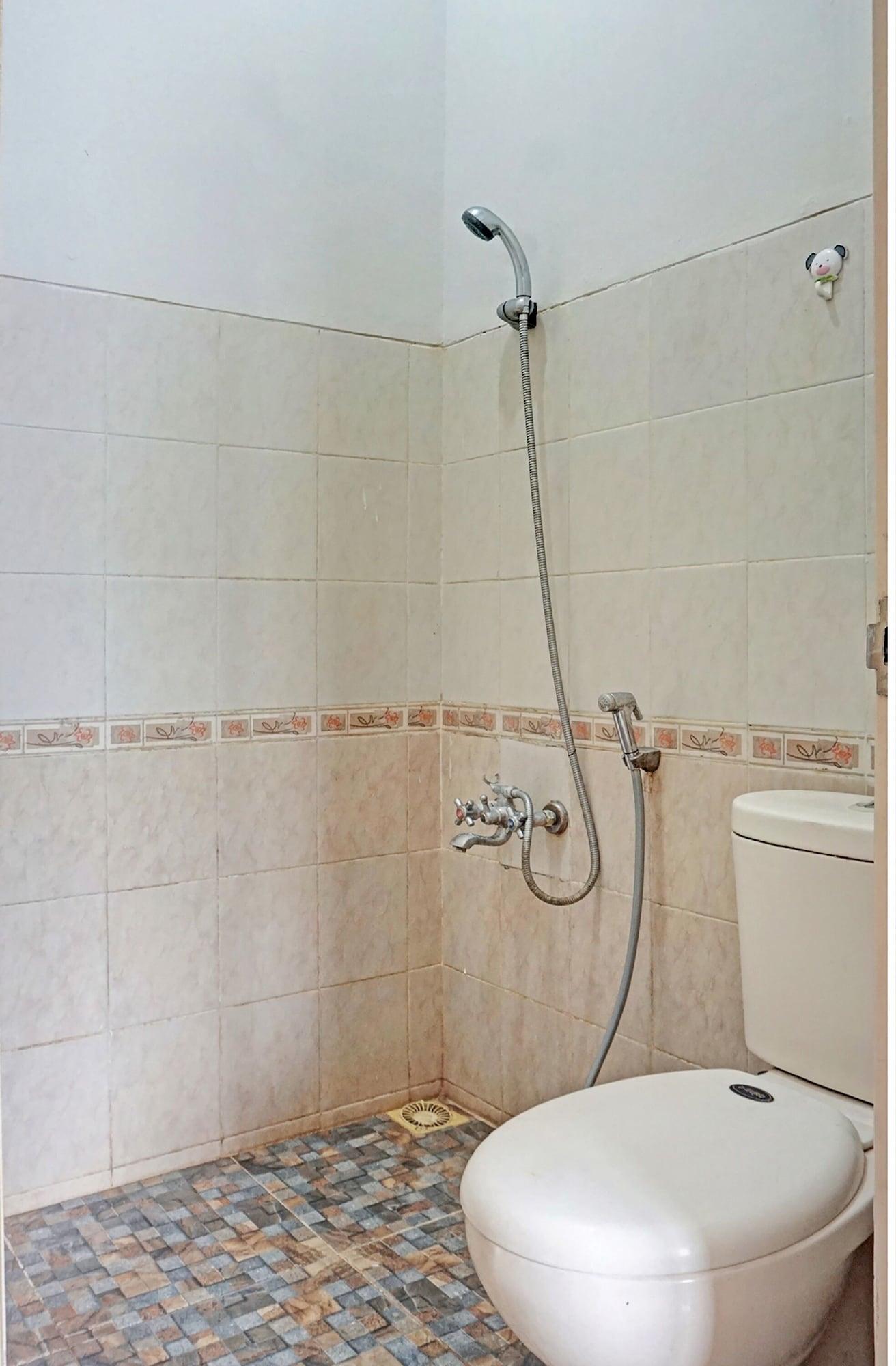 Equipamiento de Habitación OYO 91849 Karawaci Taman Permata 5