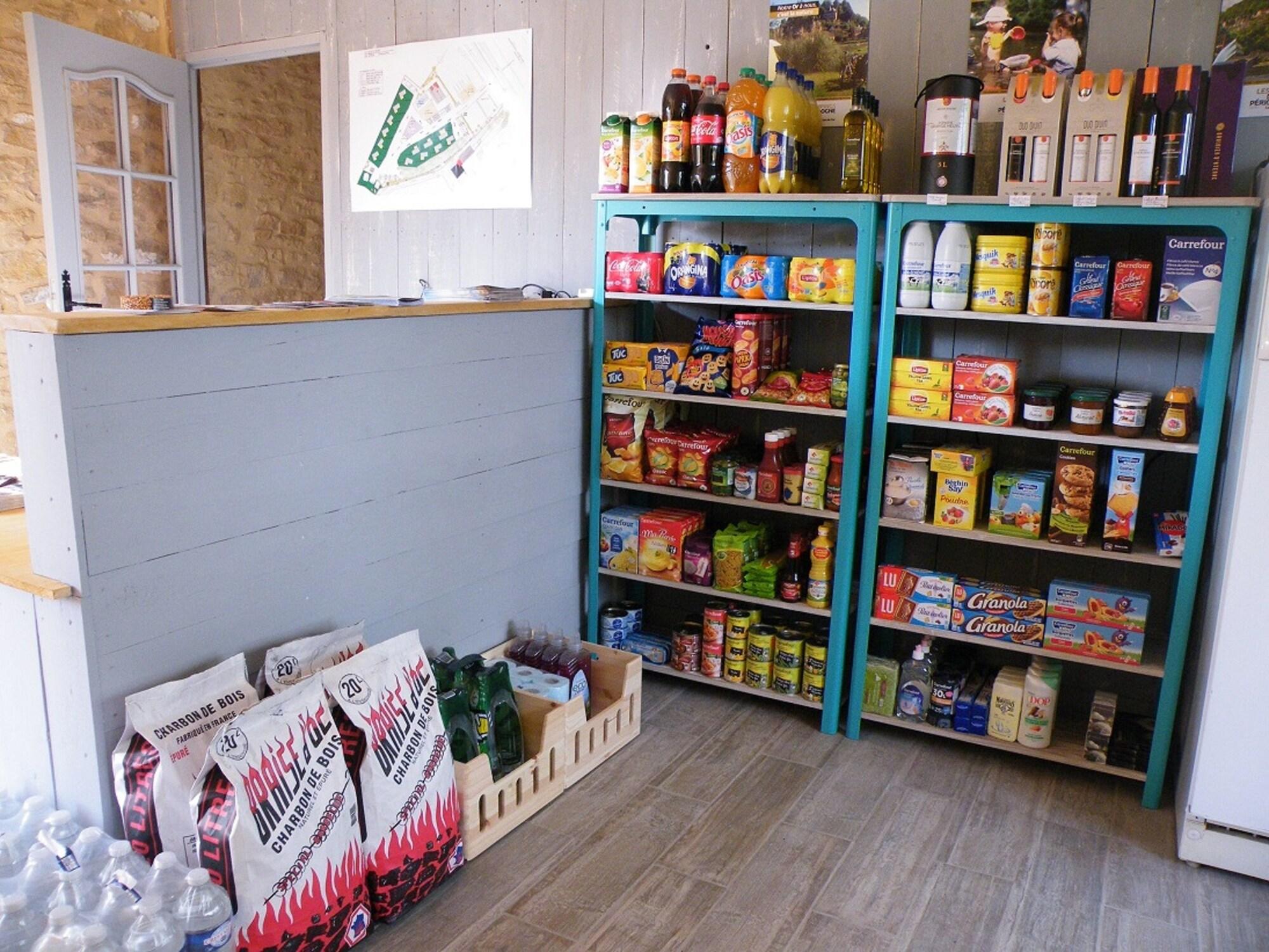 Vista Lobby Le Domaine de Pecany