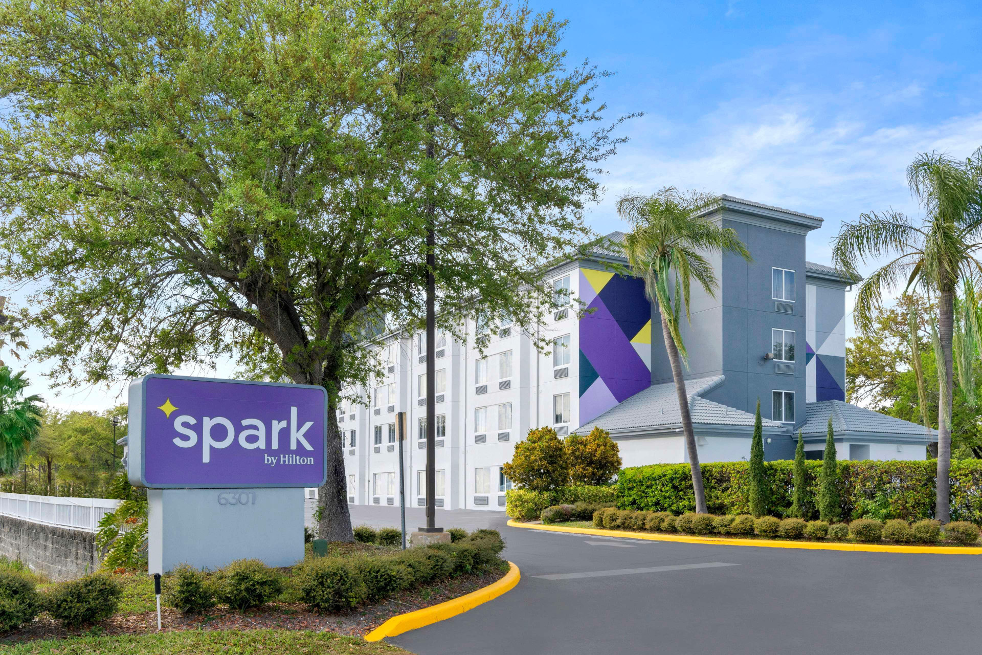 Vista Exterior Spark by Hilton Orlando near SeaWorld