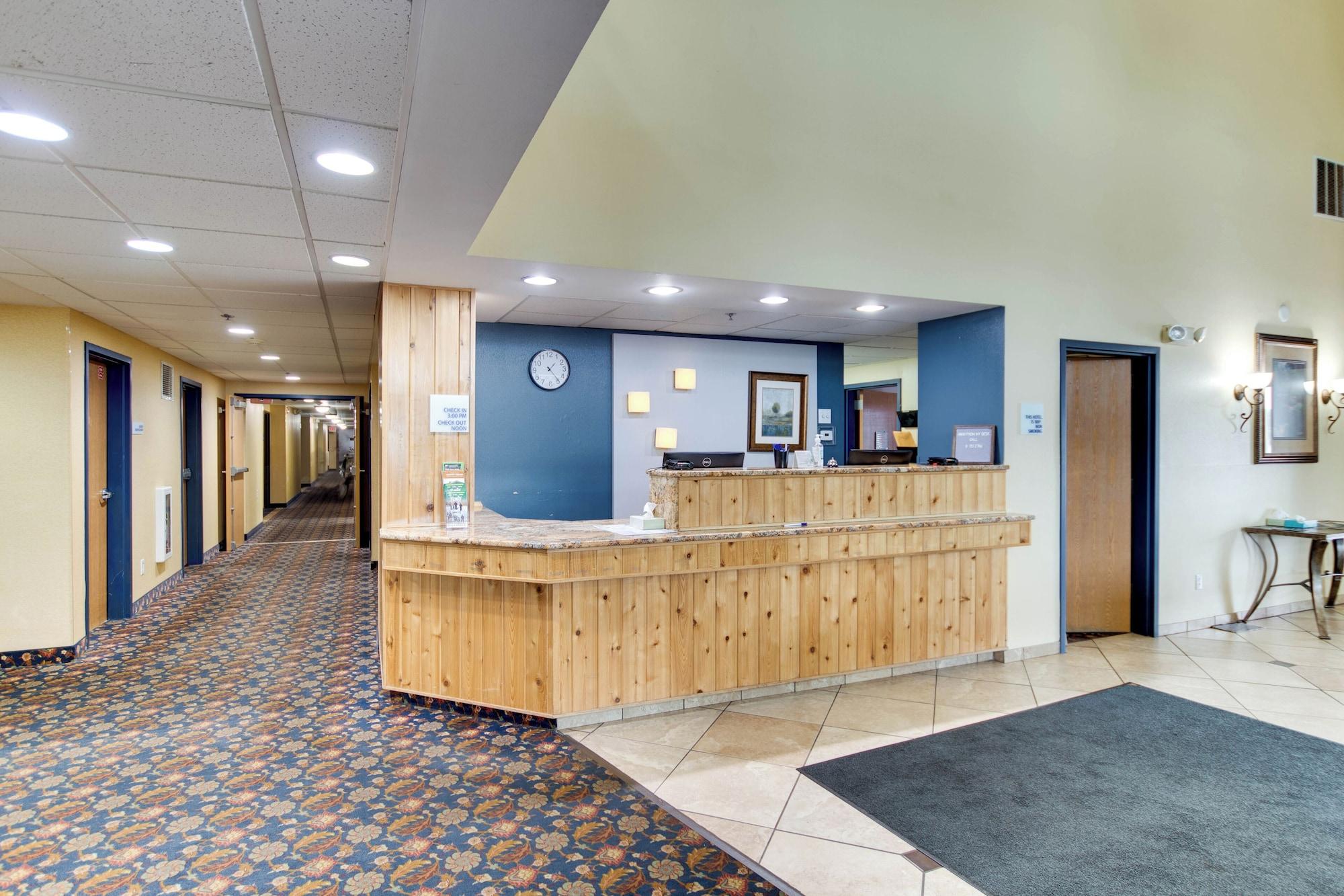 Vista Lobby The Hotel Bemidji
