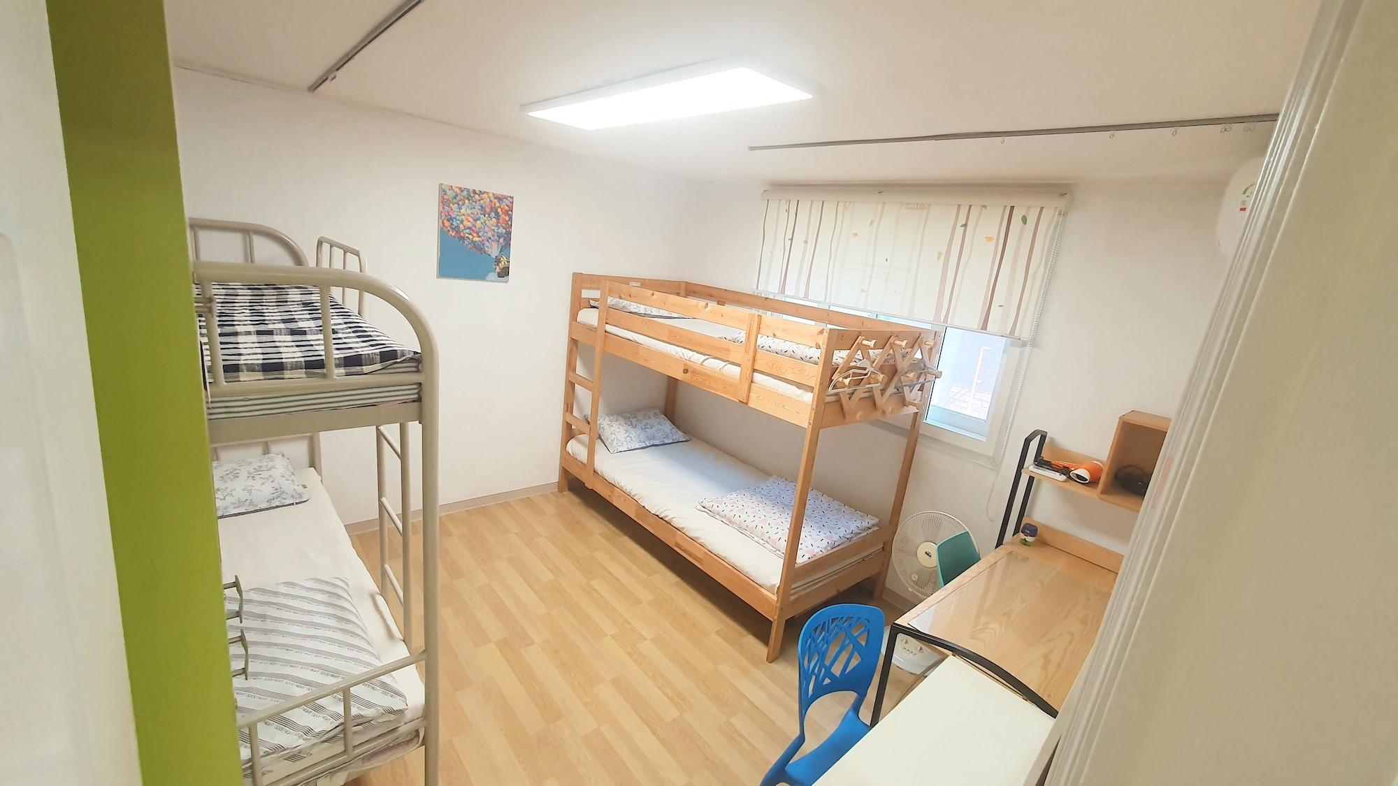 Habitación Seoul Holiday Guesthouse - Hostel