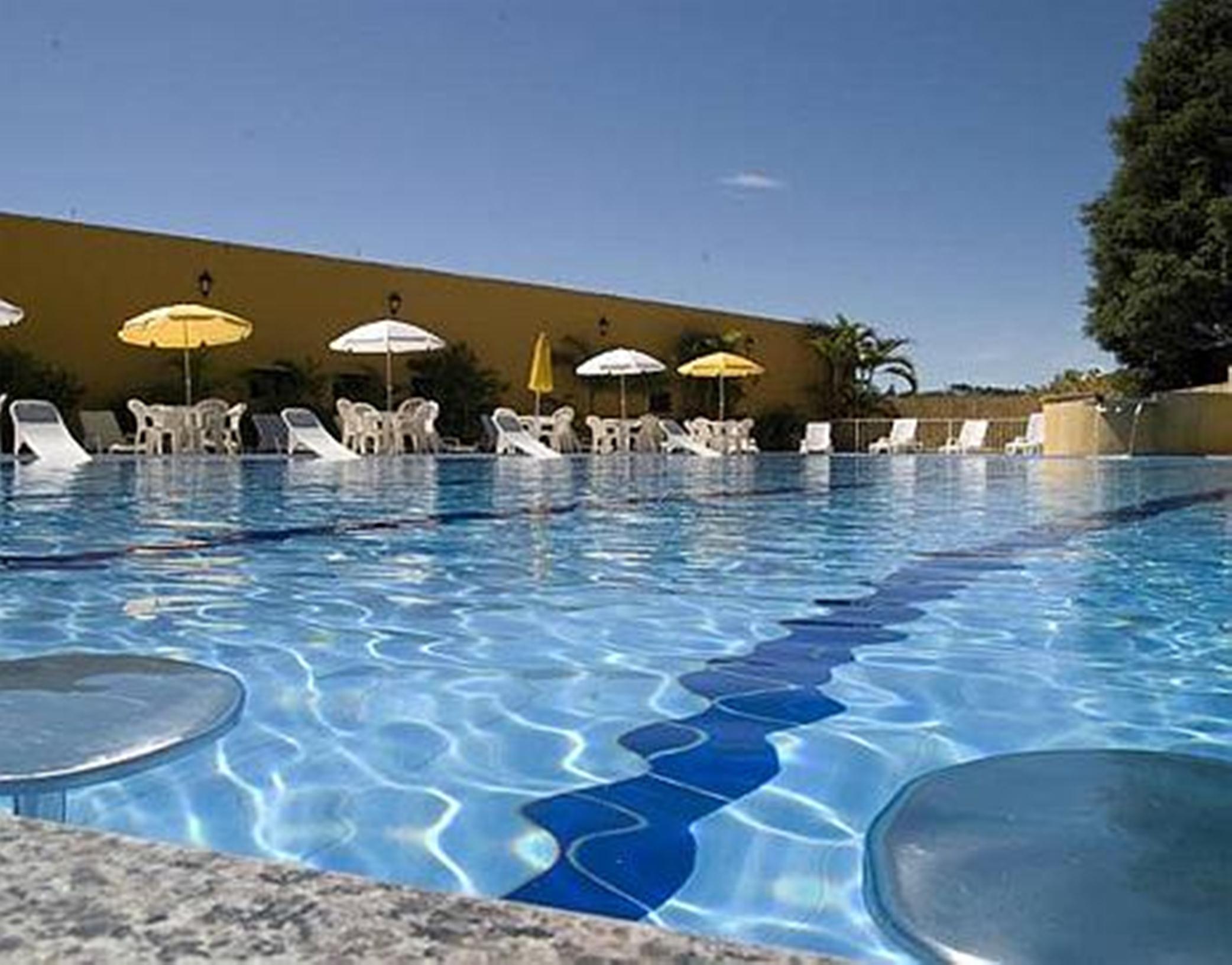 Vista Piscina Paradies Hotel