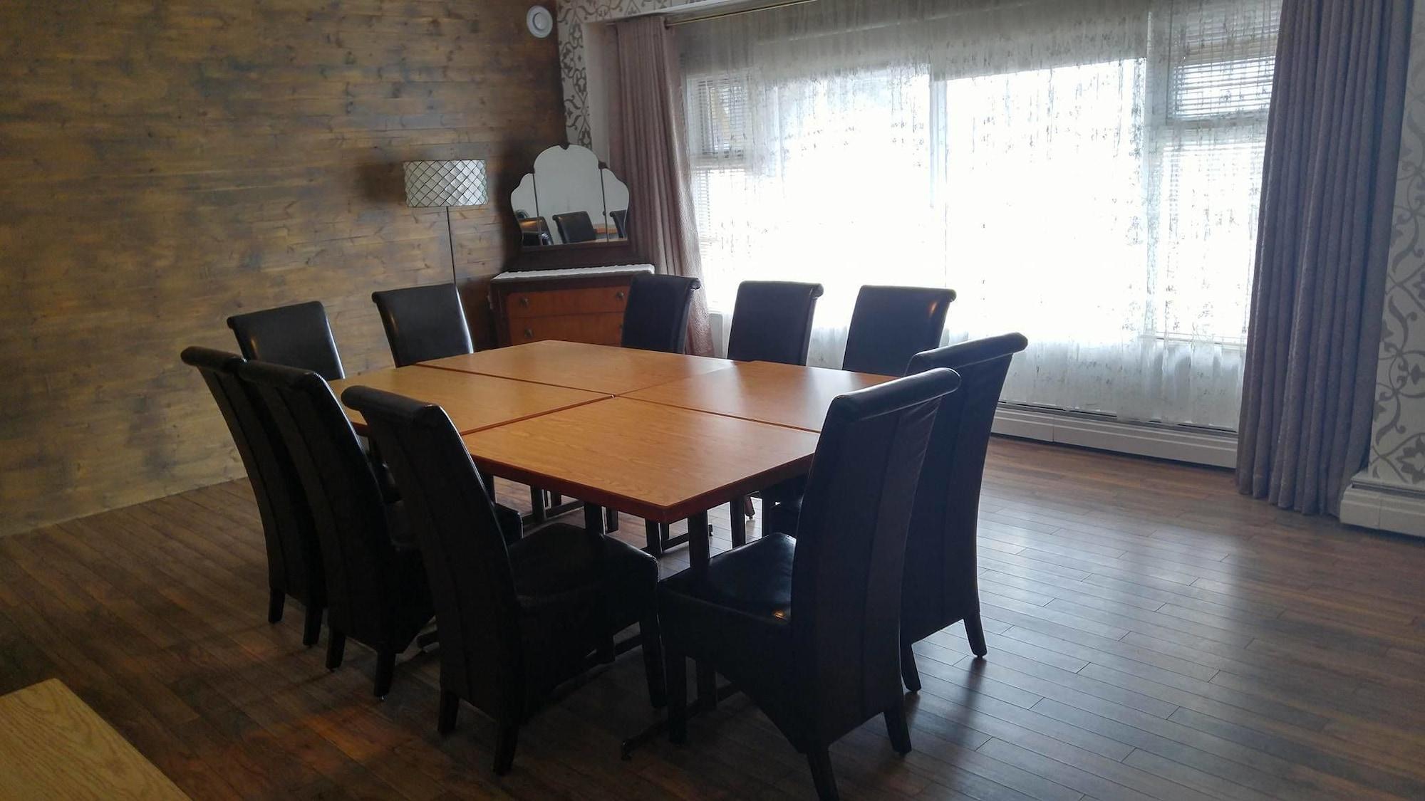 Sala de Reuniones Auberge des Berges