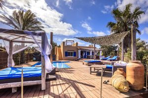 Alquiler Vacacional - Fantastically beautiful house with a view of Ibiza