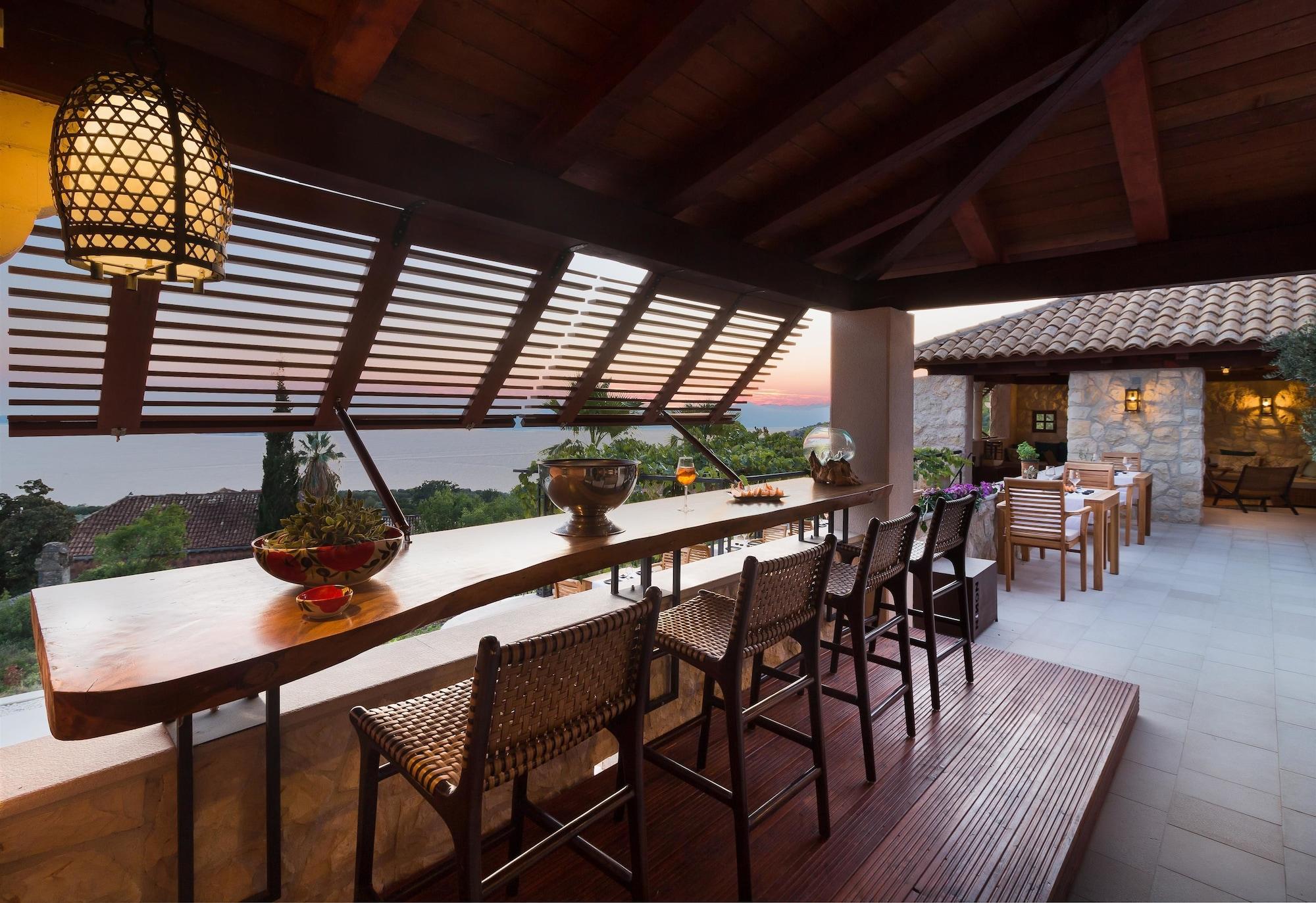 Restaurant NINON - Design B&B - Adults Only