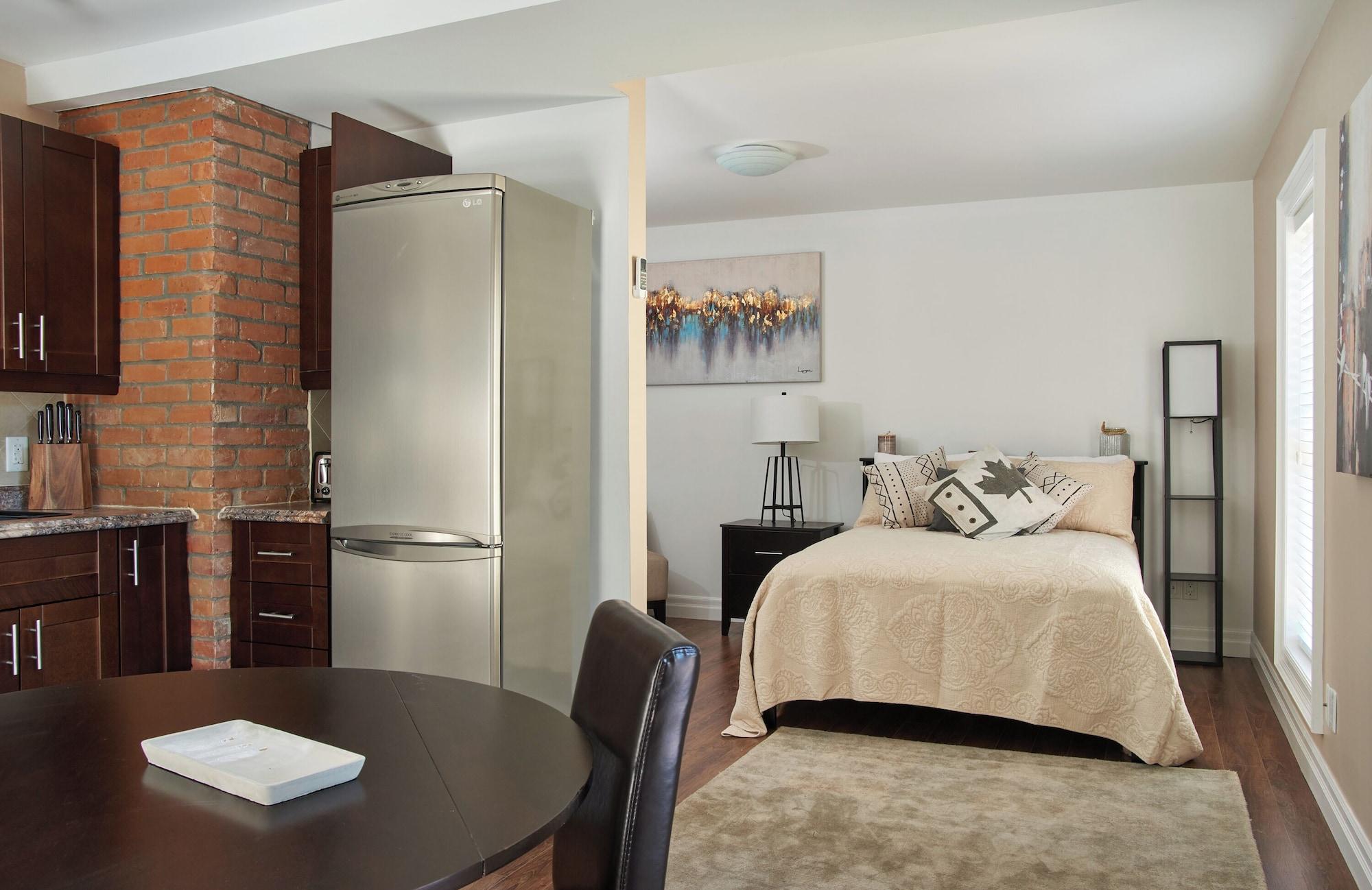 Varios Vine Village Apartments