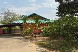 Alojamiento - OYO 75489 Leelawadee NonPho Resort (Amnatcharoen)
