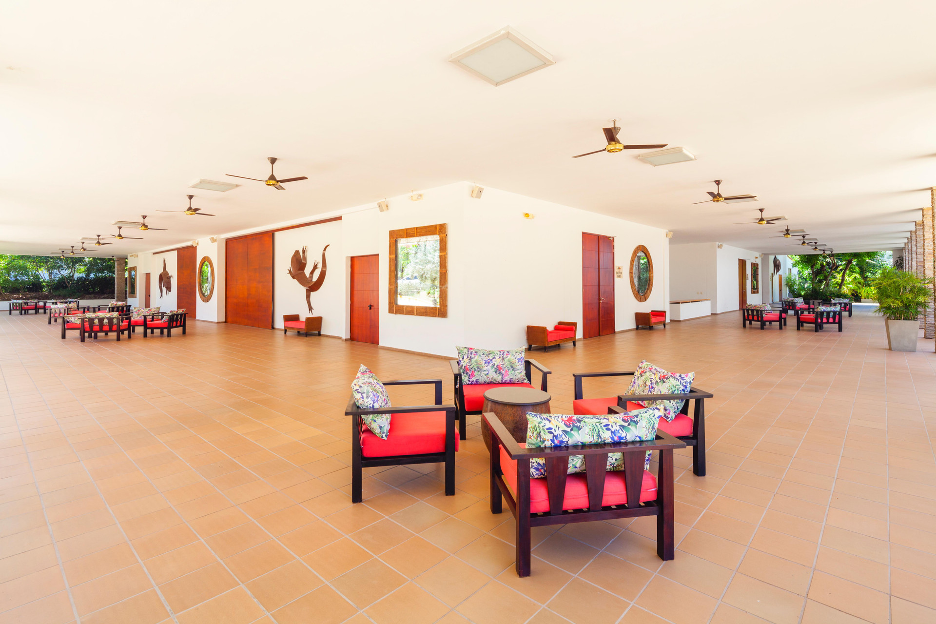 Vista Lobby Decameron Barú All Inclusive