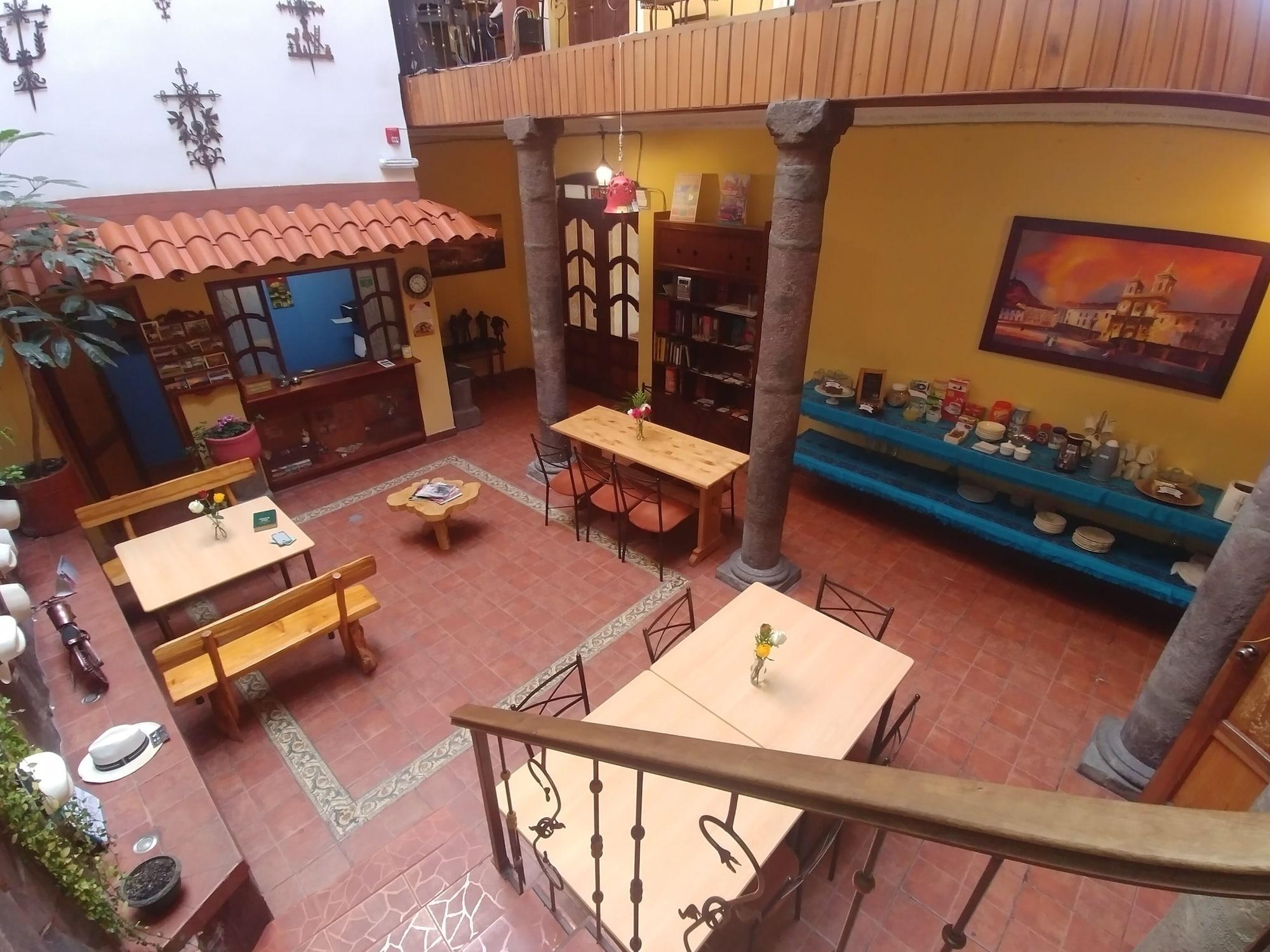Bar/Salón Mia Leticia B&B.
