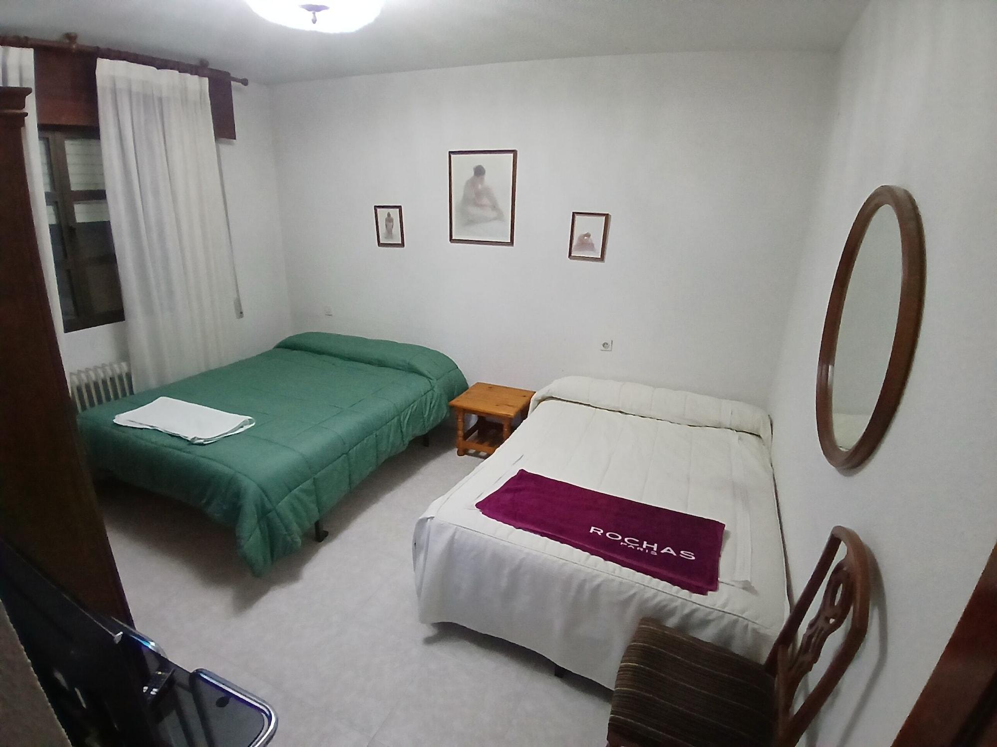 Varios Room-private Double Room Toledo