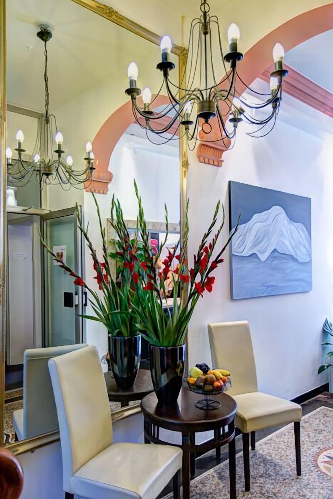 Vista Lobby Hotel Regina