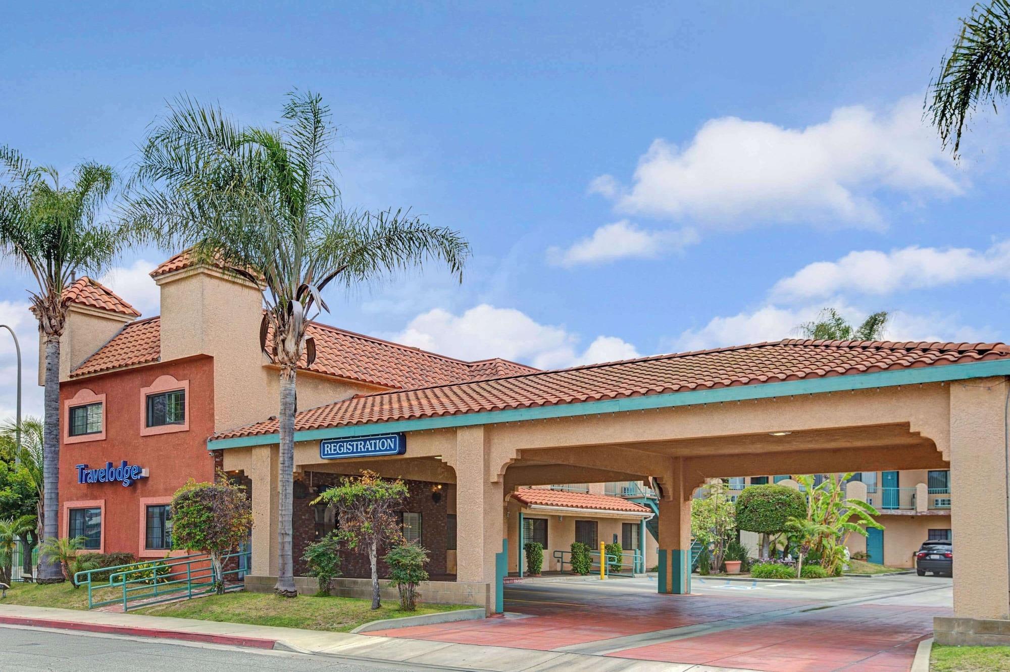 Vista Exterior Travelodge by Wyndham Lynwood