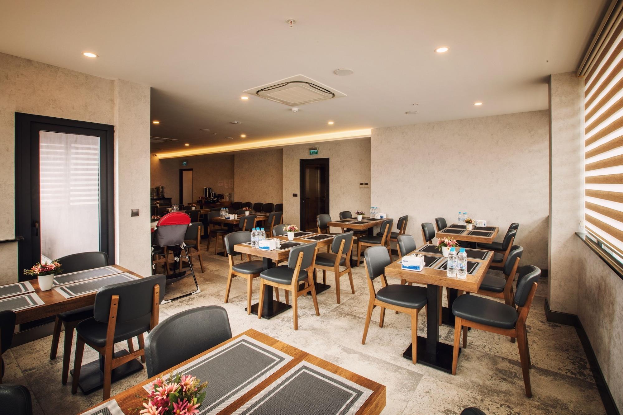 Restaurant Life Point Hotel