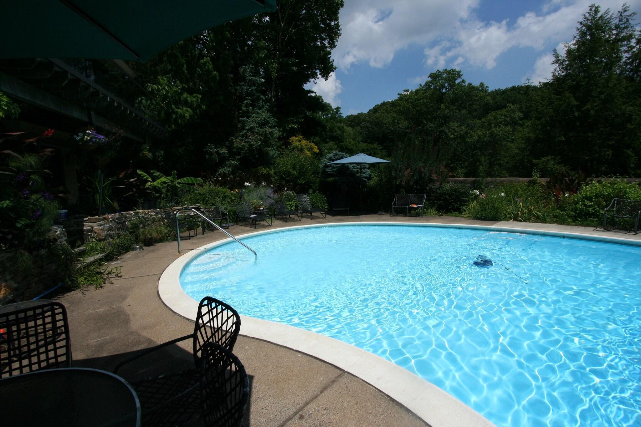 Varios Alpenhof Bed and Breakfast