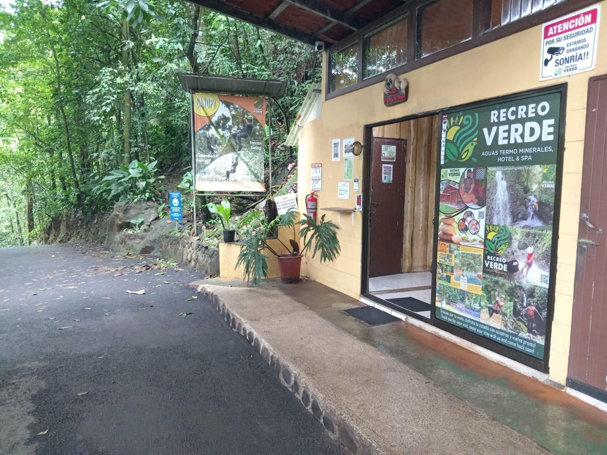 Vista Lobby Recreo Verde Hot Springs & Spa