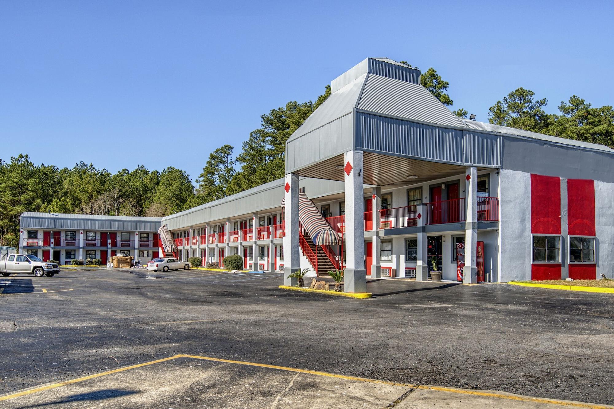 Varios OYO Hotel Pineville LA Hwy 165