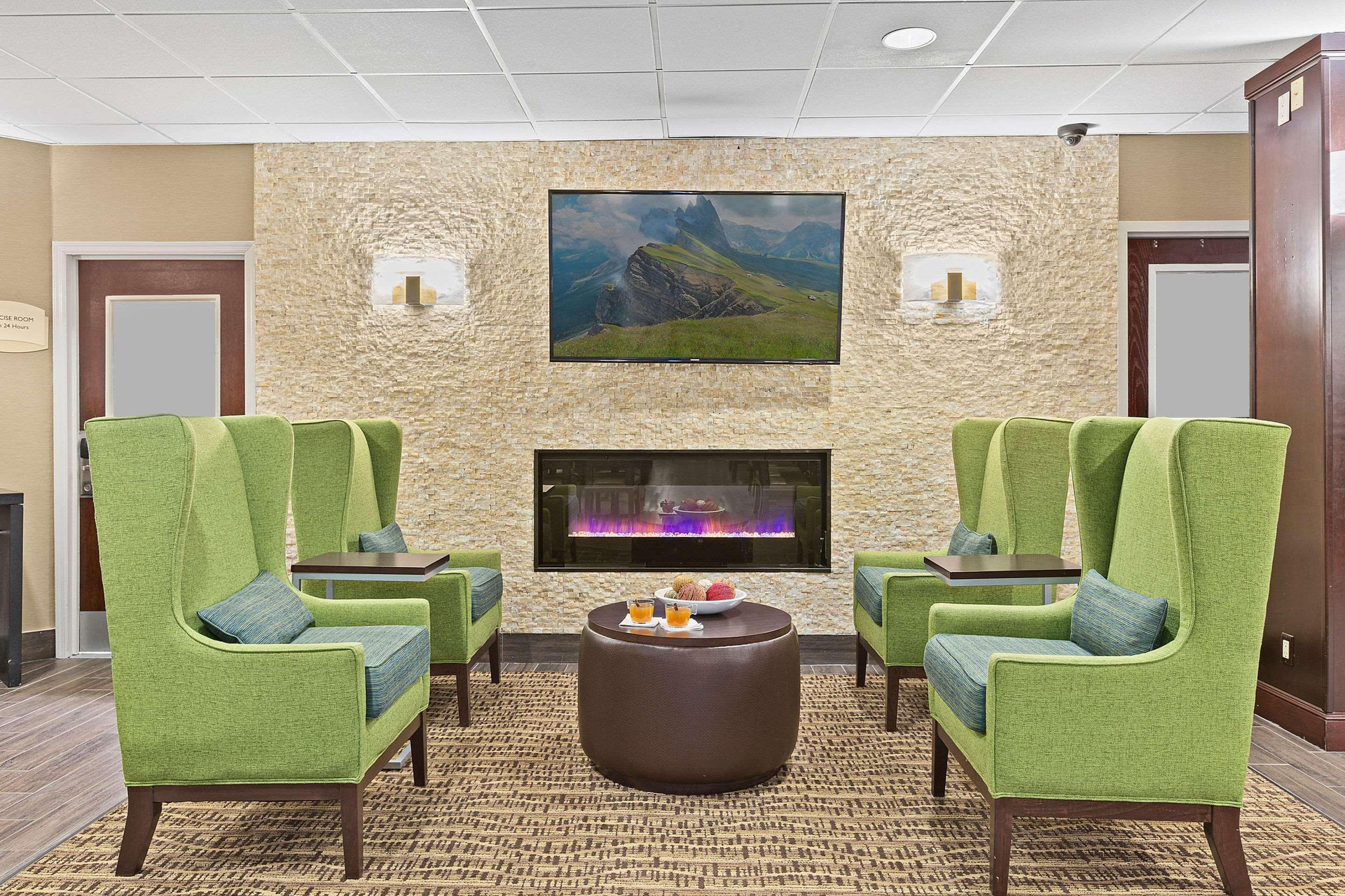 Vista Lobby Comfort Inn Syosset - Long Island