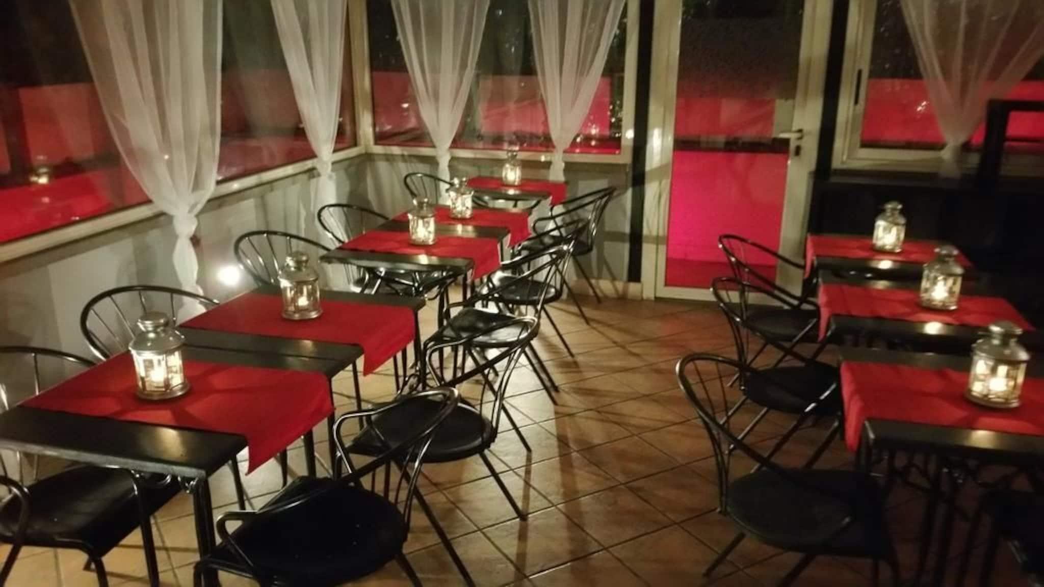 Varios Hotel Center 1