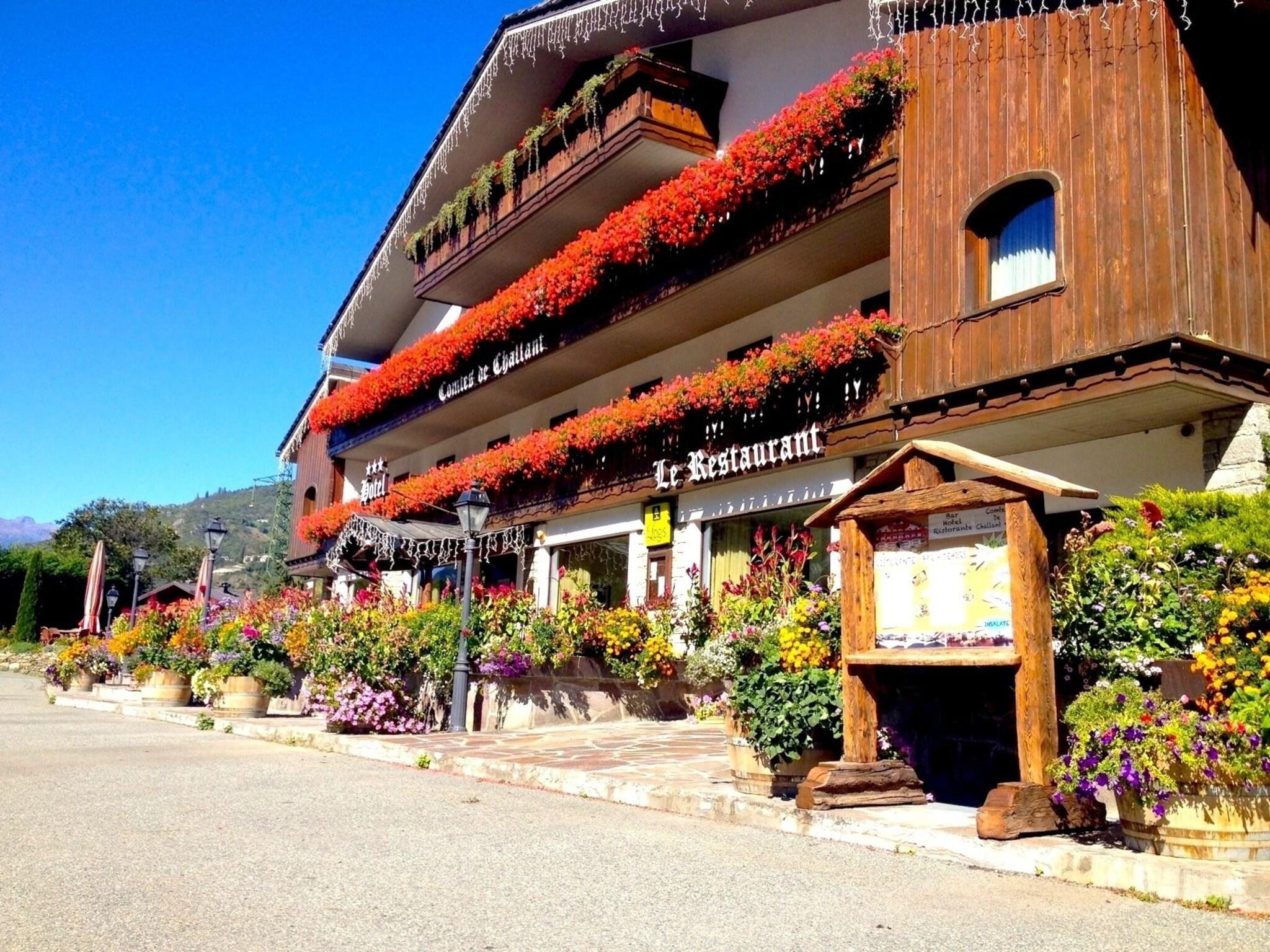 Vista Exterior Comtes De Challant