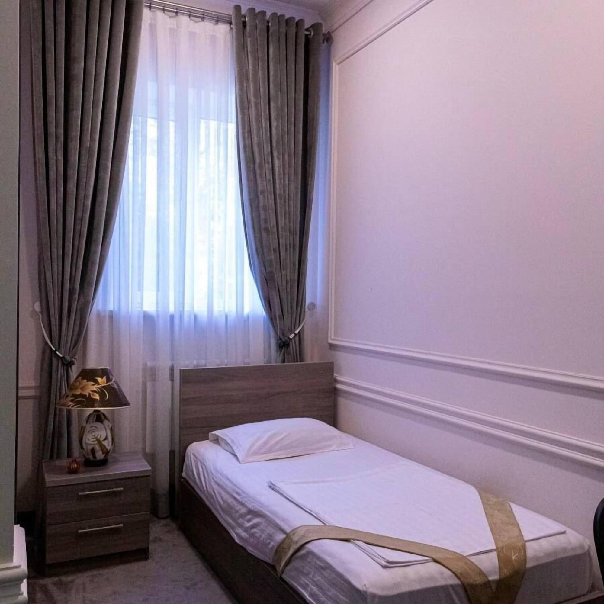 Habitación Oazis Tashkent