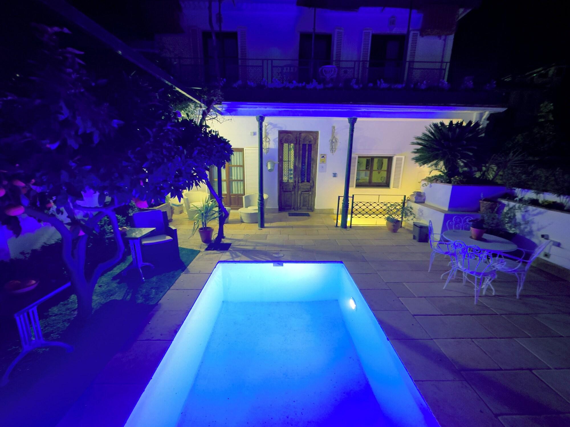 Vista Exterior SUITE COMARES