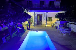 Alojamiento - SUITE COMARES