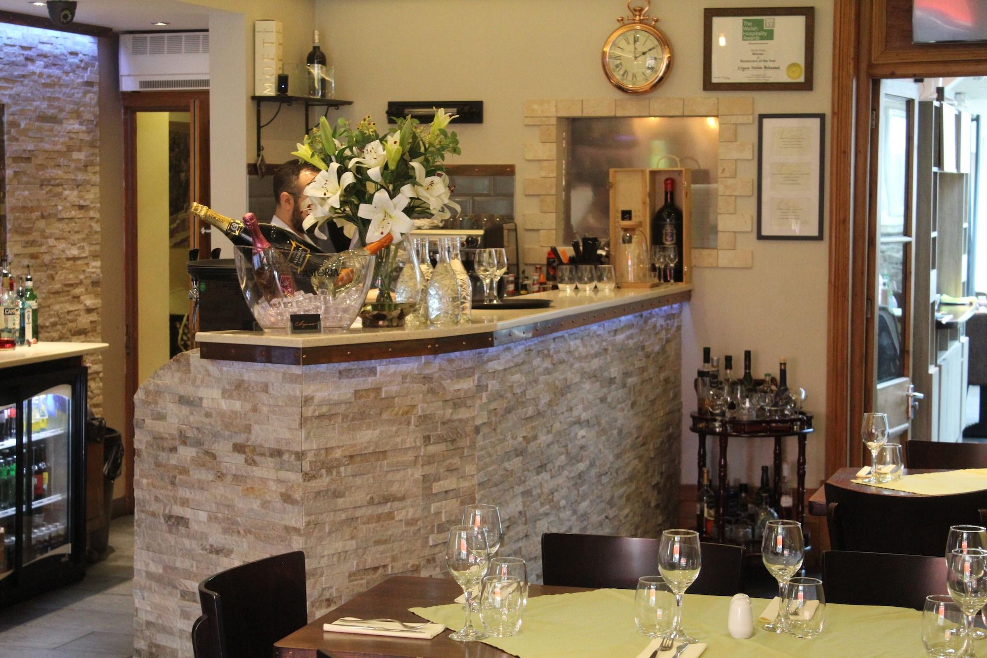 Bar/Salón Elgano Hotel
