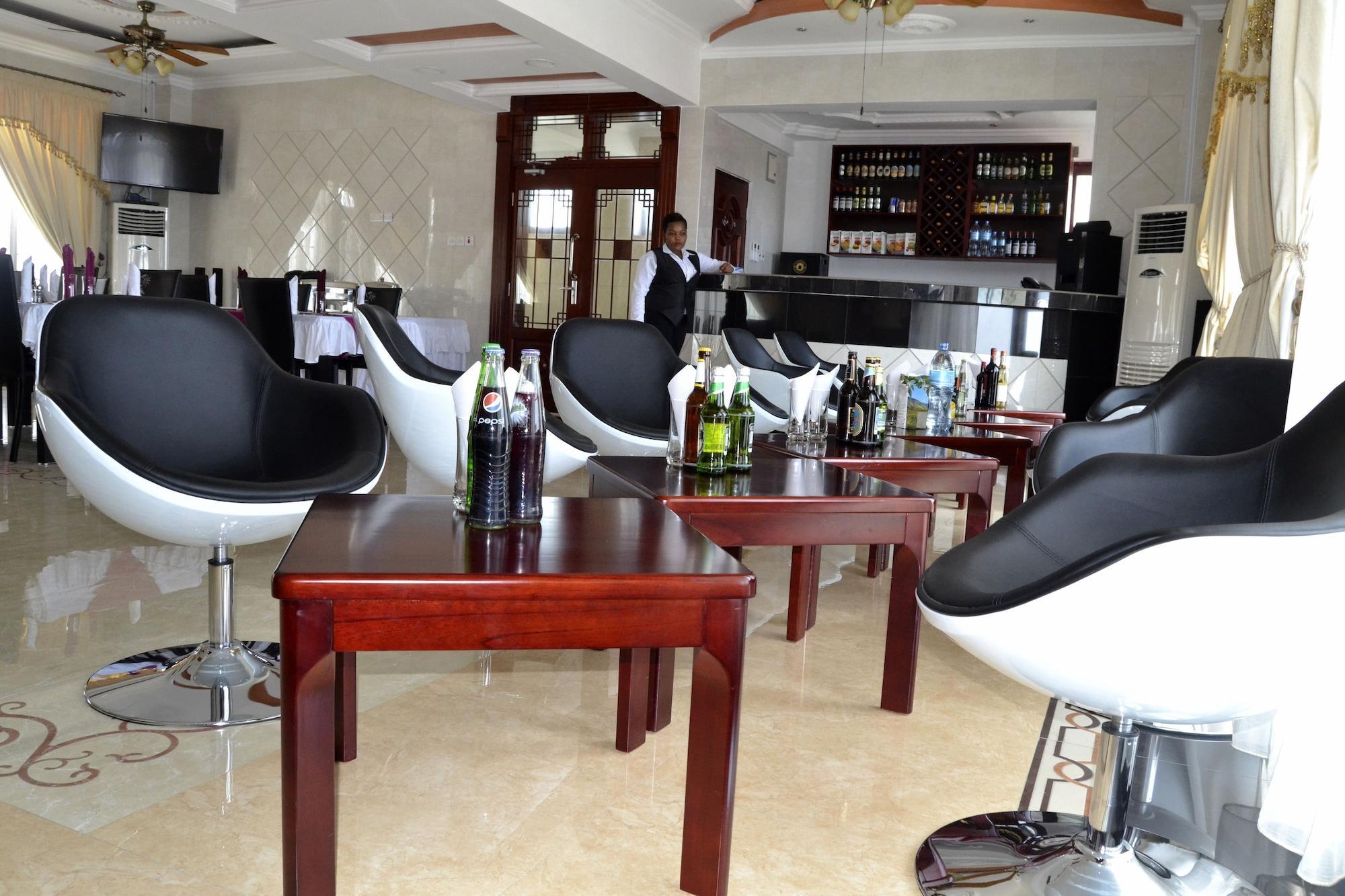 Bar/Salón Lantana Hotel