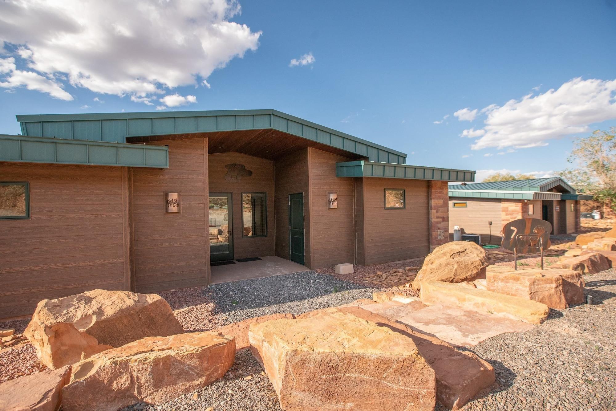 Vista Lobby Cougar Ridge Resort