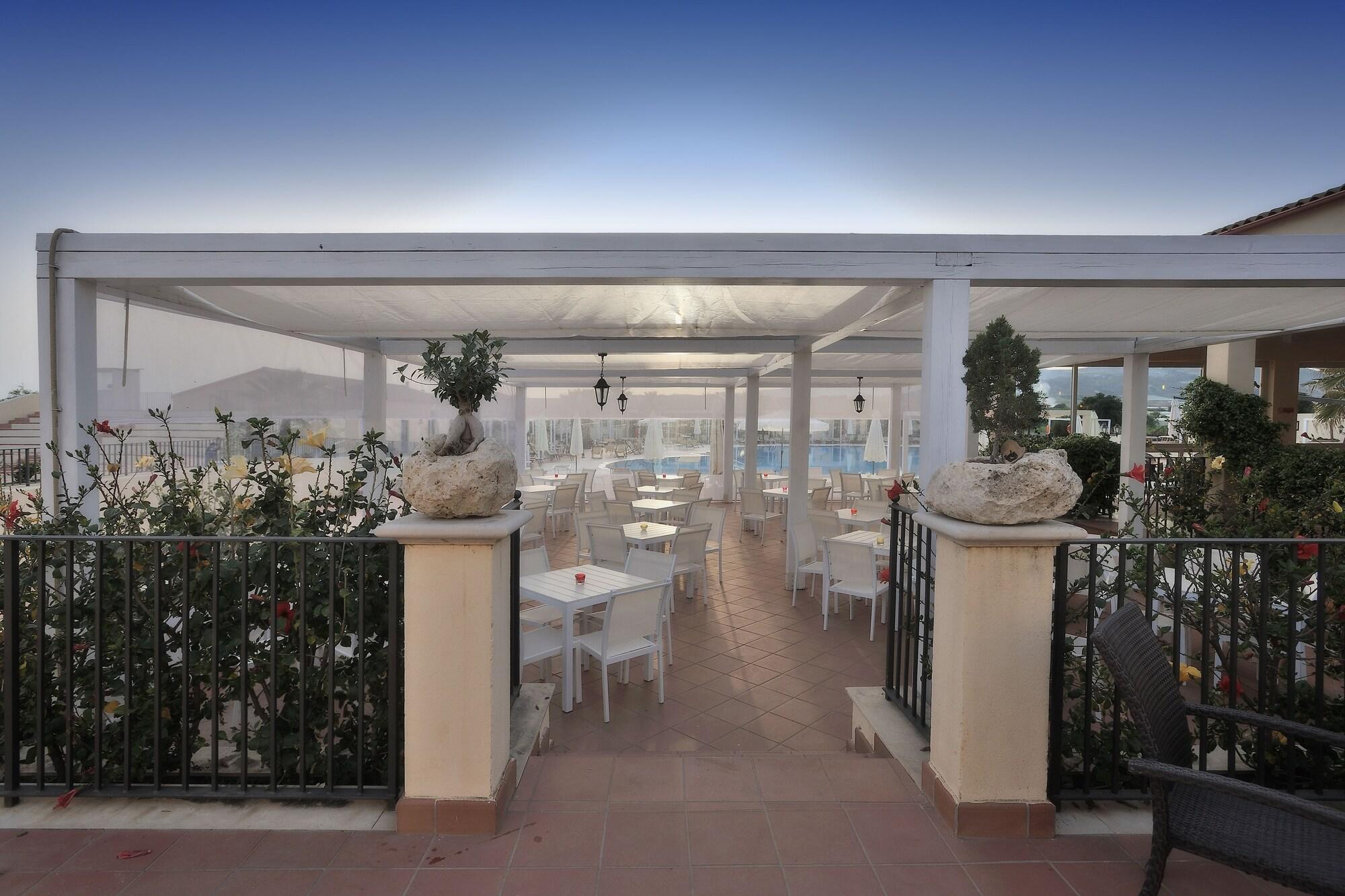 Restaurant Sikania Eco Resort