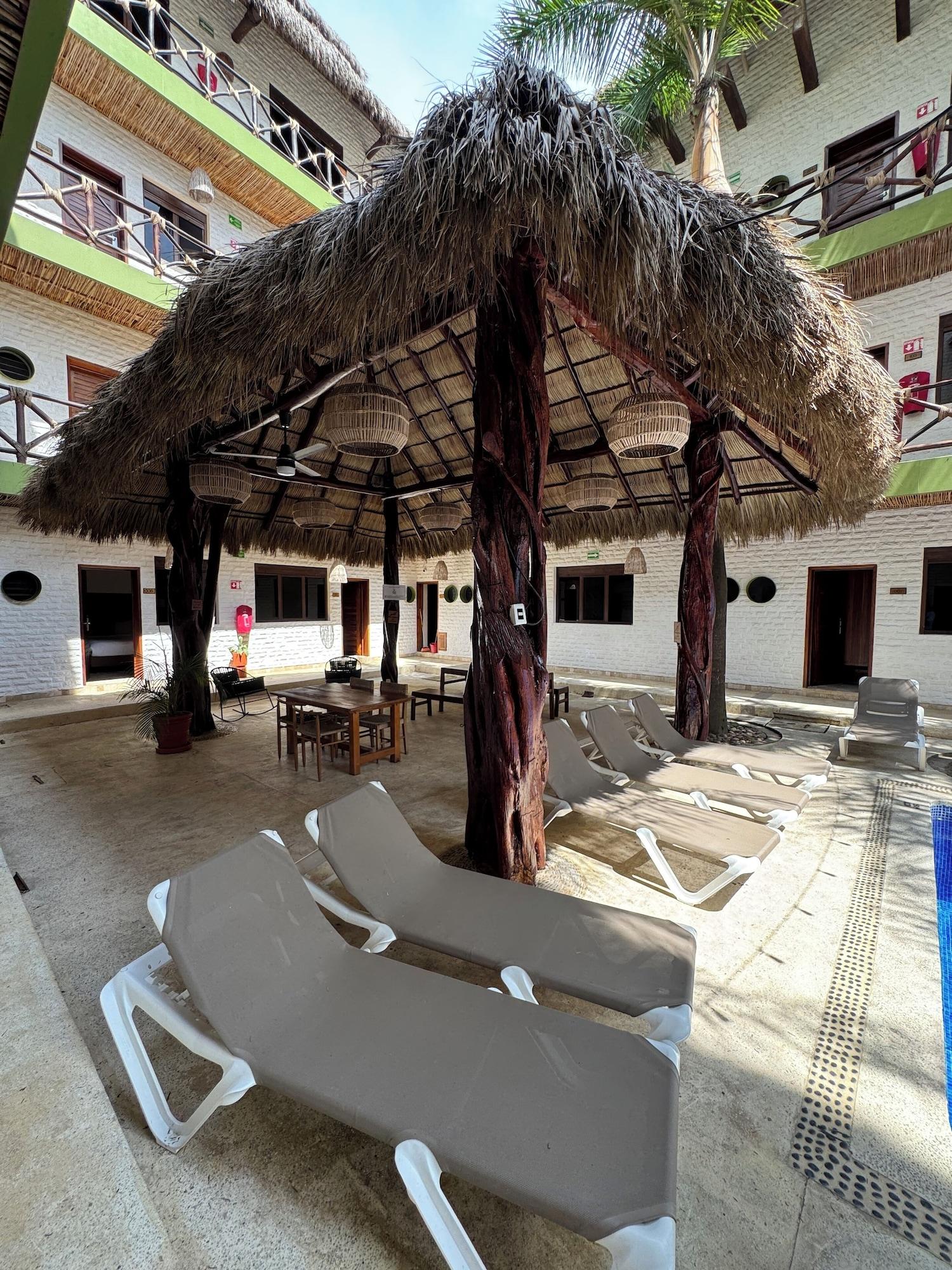 Vista Piscina Hotel Kupuri Sayulita