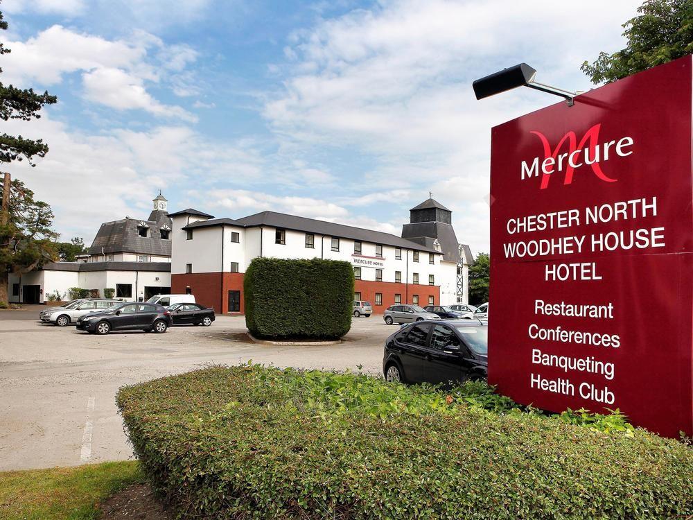 Vista Exterior Mercure Chester North Woodhey House Hotel