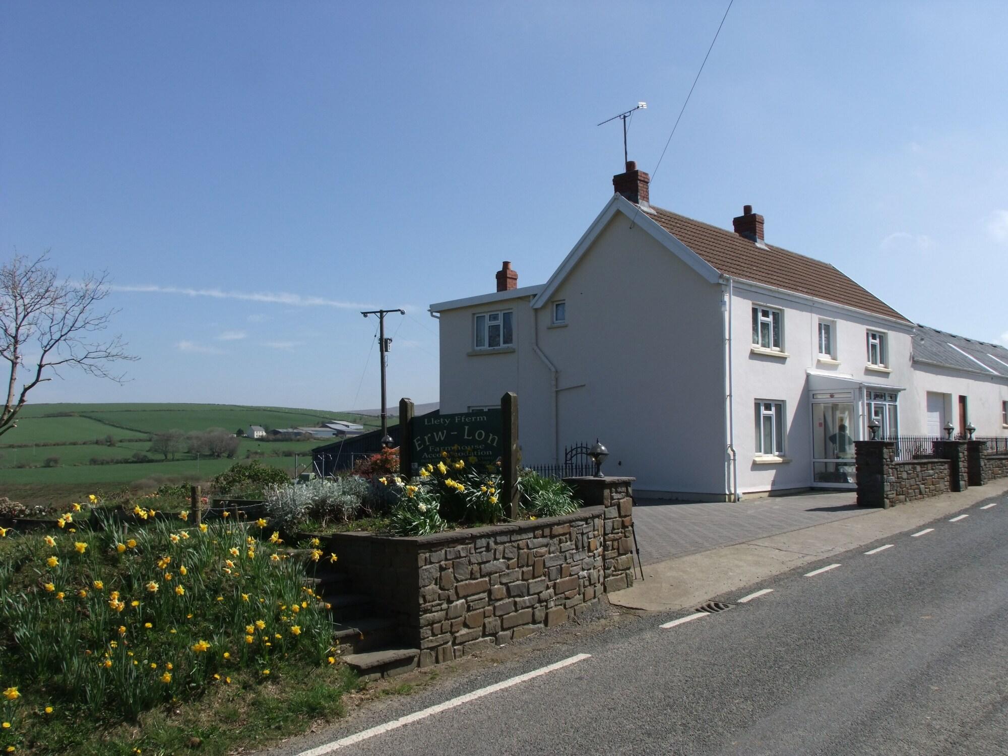 Vista Exterior Erw-lon Farm
